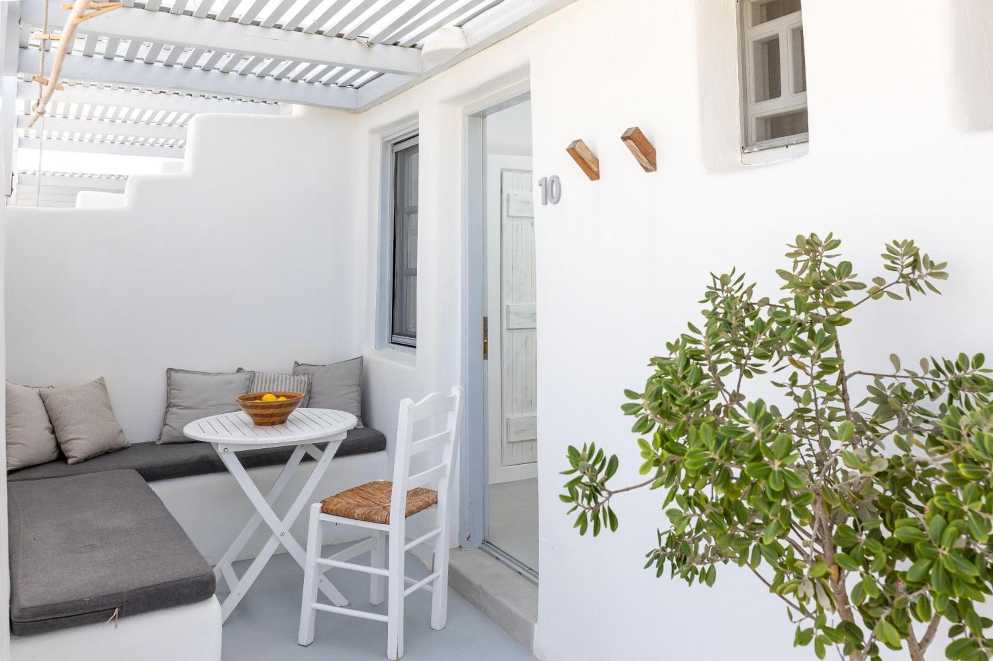 Flisvos Beach Apartments Naxos City ภายนอก รูปภาพ